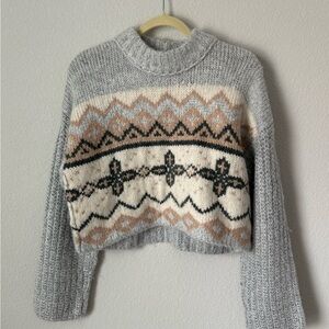 Forever 21 Gray and Cream Patterned Turtleneck Sweater